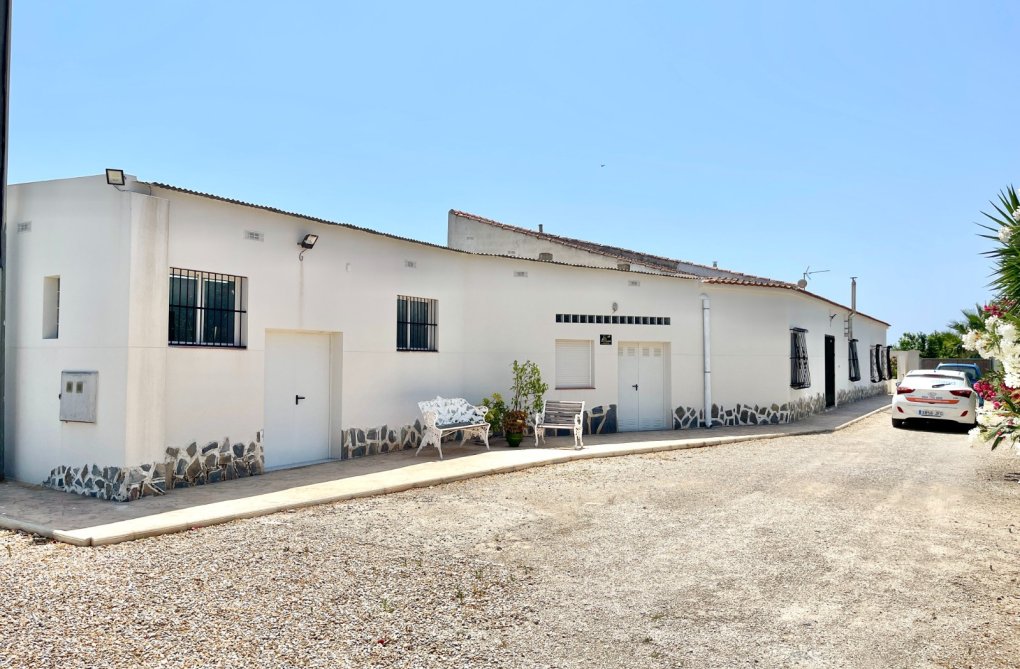 Wiederverkauf - villa - Daya Nueva - Costa Blanca
