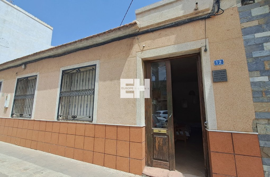 Wiederverkauf - villa - Los Montesinos - Costa Blanca