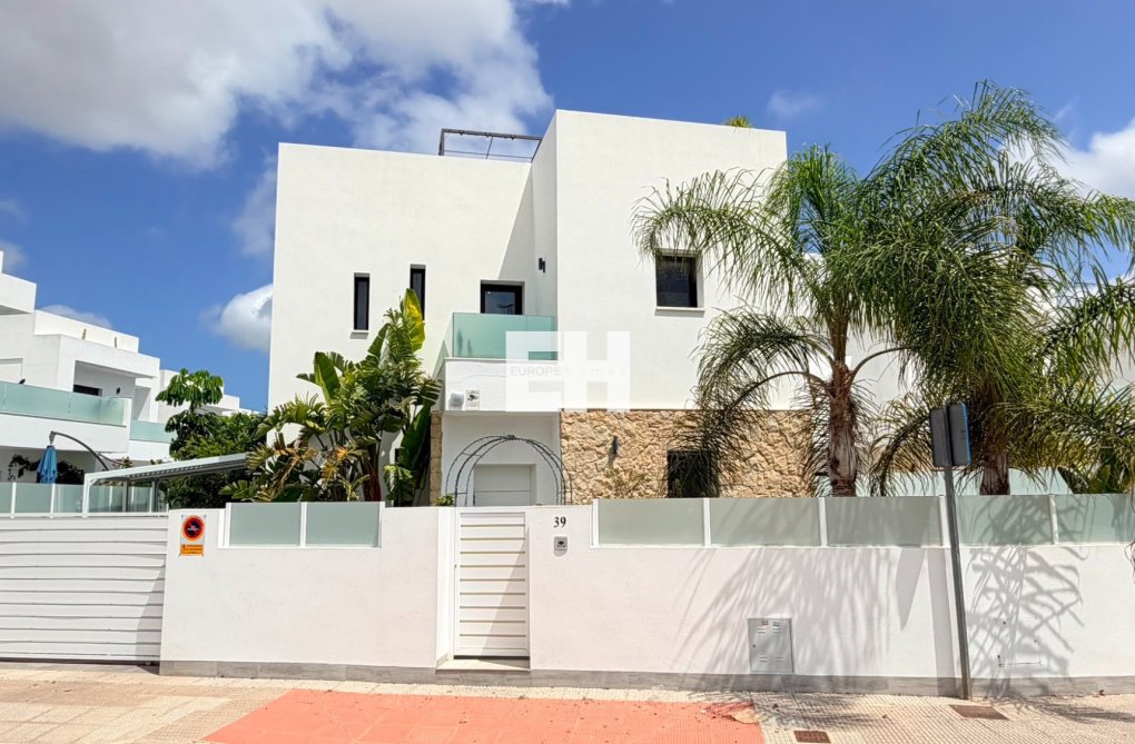 Wiederverkauf - villa - Los Montesinos - Costa Blanca