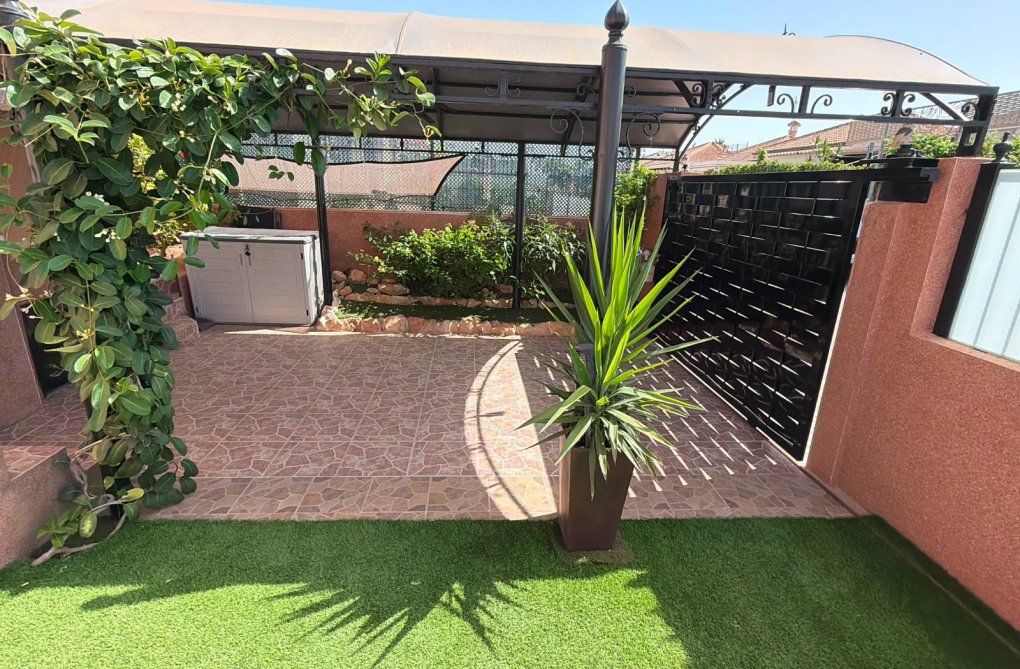 Wiederverkauf - villa - Los Montesinos - Costa Blanca