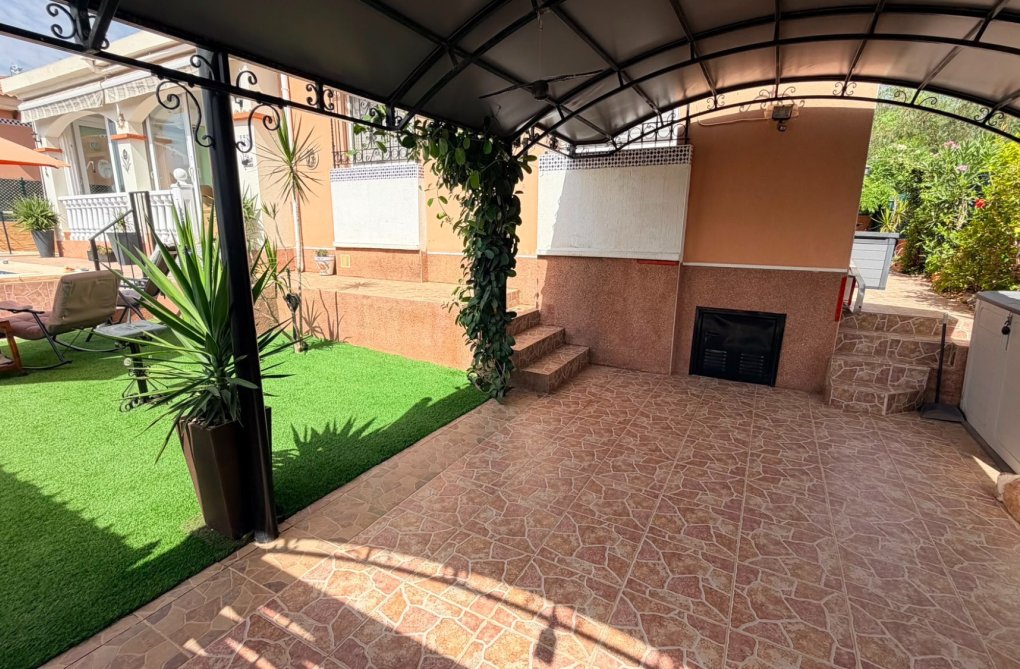 Wiederverkauf - villa - Los Montesinos - Costa Blanca
