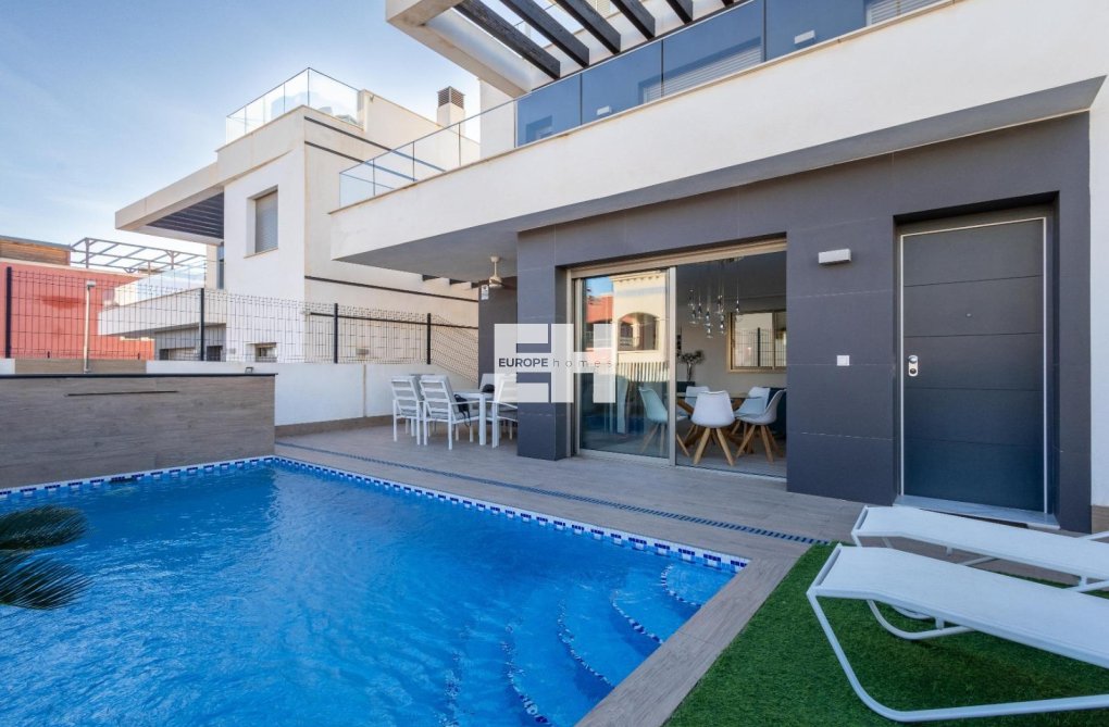 Wiederverkauf - villa - Orihuela Costa - Costa Blanca