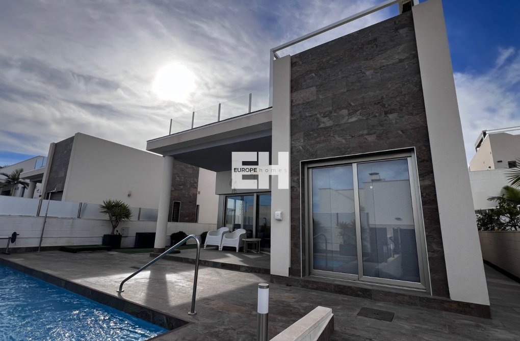 Wiederverkauf - villa - Orihuela Costa - Costa Blanca