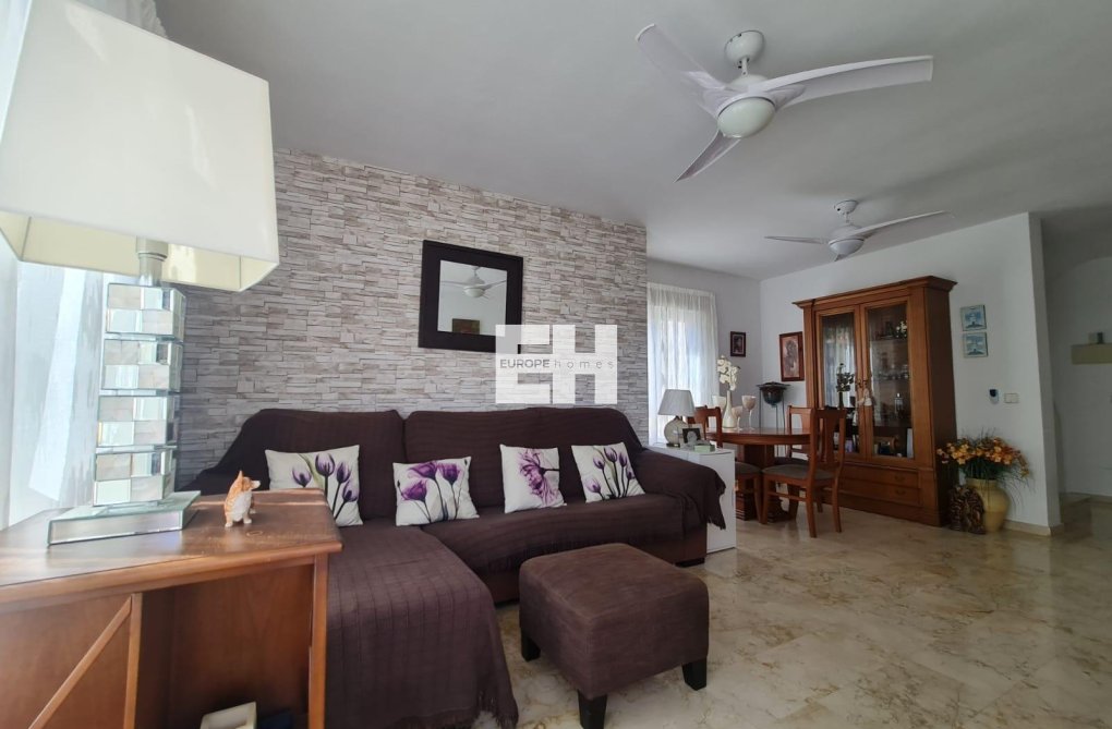 Wiederverkauf - villa - Orihuela Costa - Lomas De Campoamor-las Ramblas