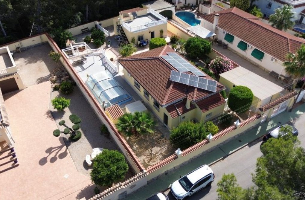 Wiederverkauf - villa - Pinar de Campoverde - Inland