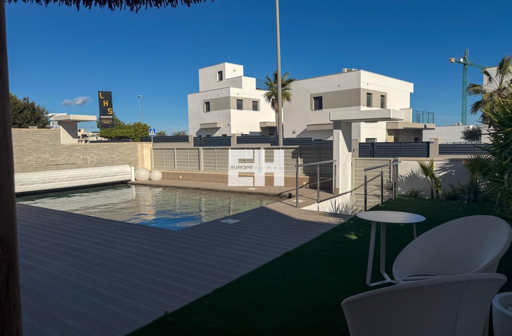 Wiederverkauf - villa - San Miguel de Salinas - Bellavista