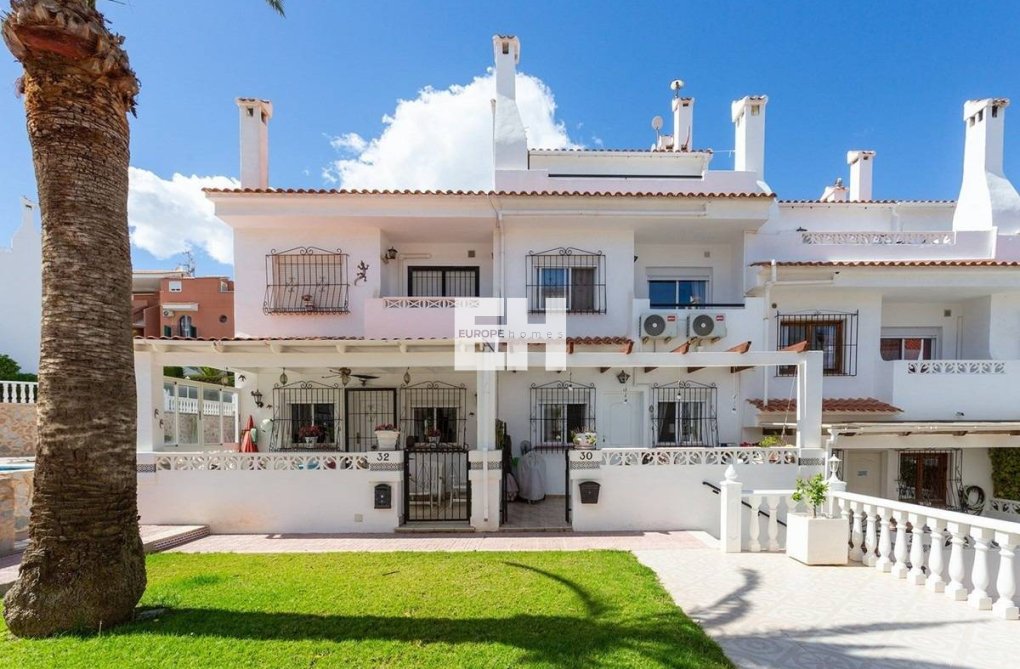 Wiederverkauf - villa - Torrevieja - La Mata