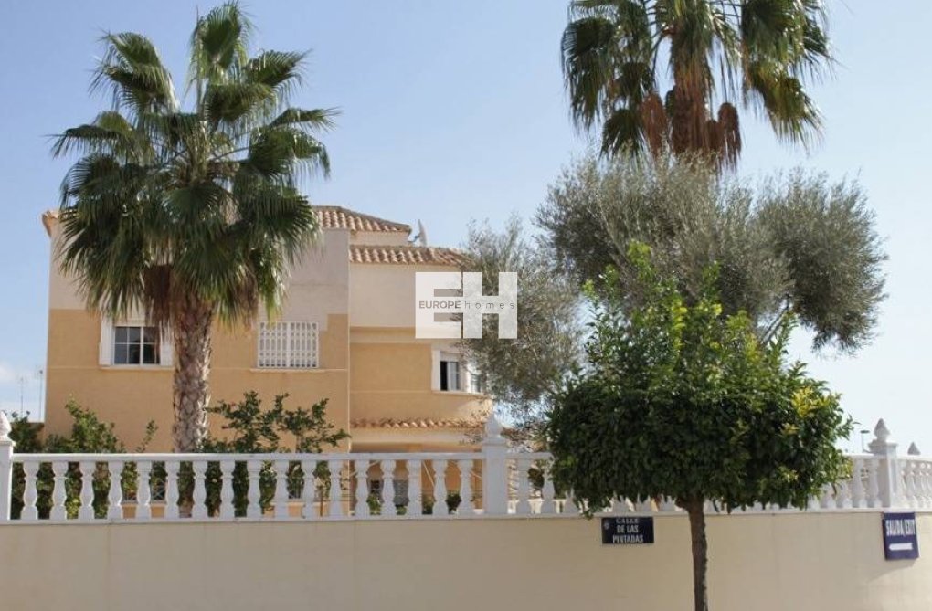 Wiederverkauf - villa - Torrevieja - La Siesta - El Salado - Torreta