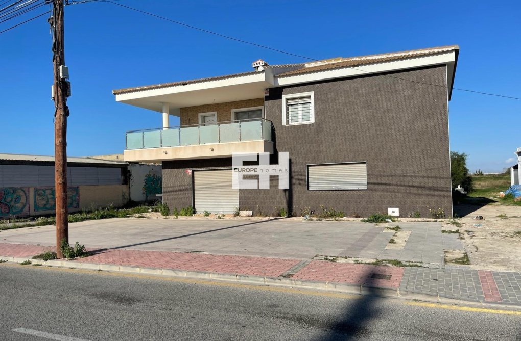 Wiederverkauf - villa - Torrevieja - La Siesta - El Salado - Torreta