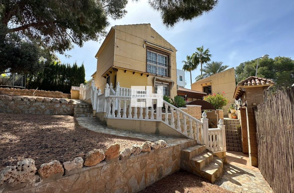 Wiederverkauf - villa - Torrevieja - Los Balcones - Los Altos Del Edén