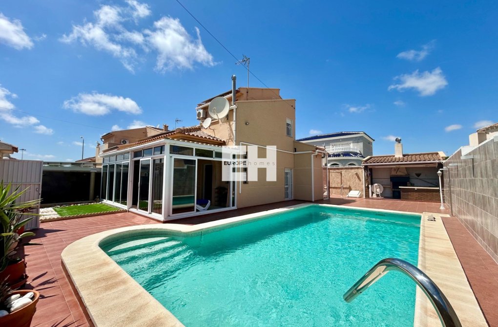 Wiederverkauf - villa - Torrevieja - San Luis