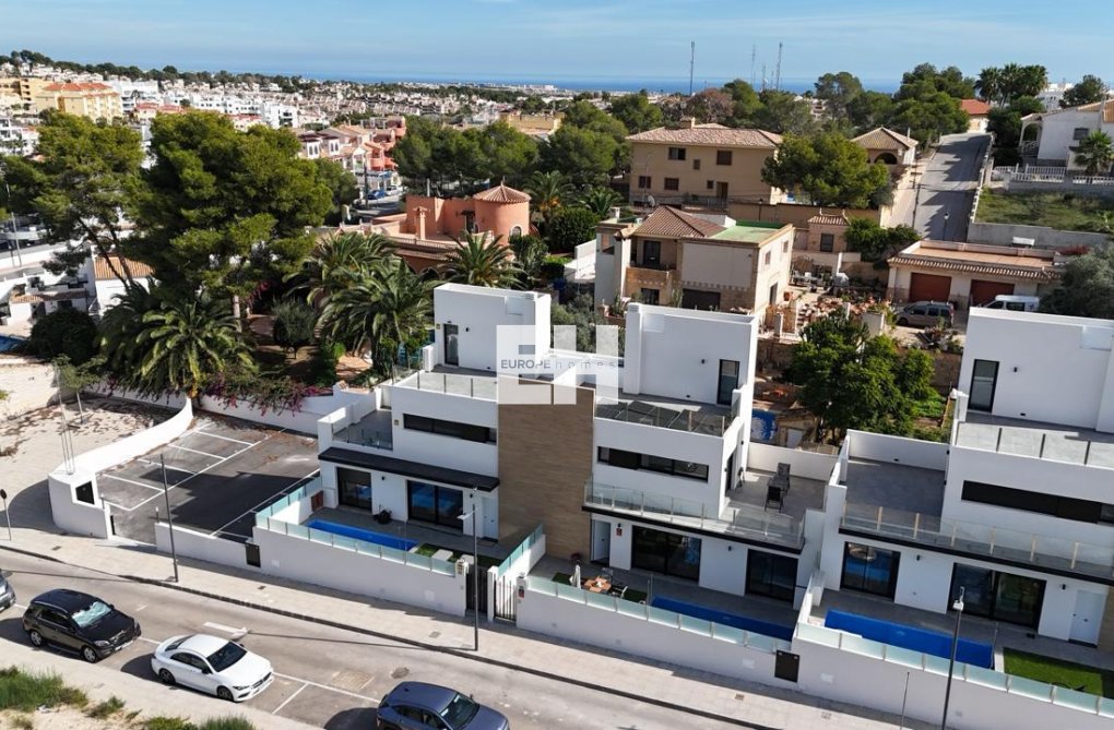 Wiederverkauf - villa - Villamartin - Costa Blanca