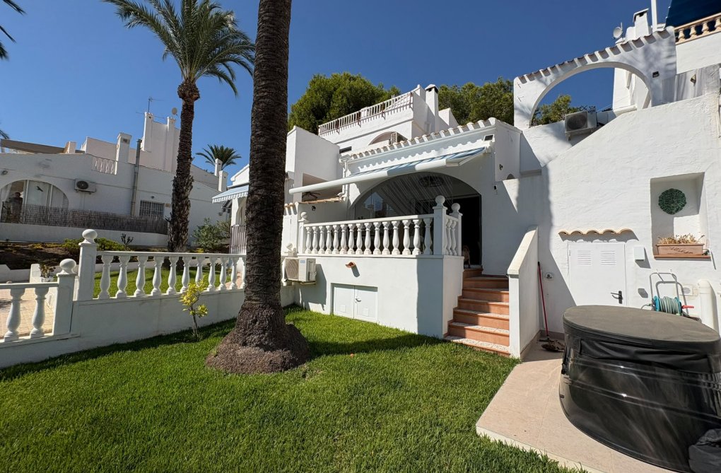 Wiederverkauf - villa - Villamartin - Costa Blanca