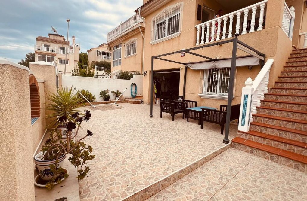 Wiederverkauf - villa - Villamartin - Costa Blanca