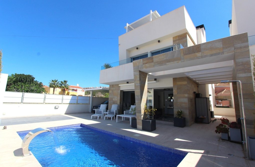 Wiederverkauf - villa - Villamartin - El Galan