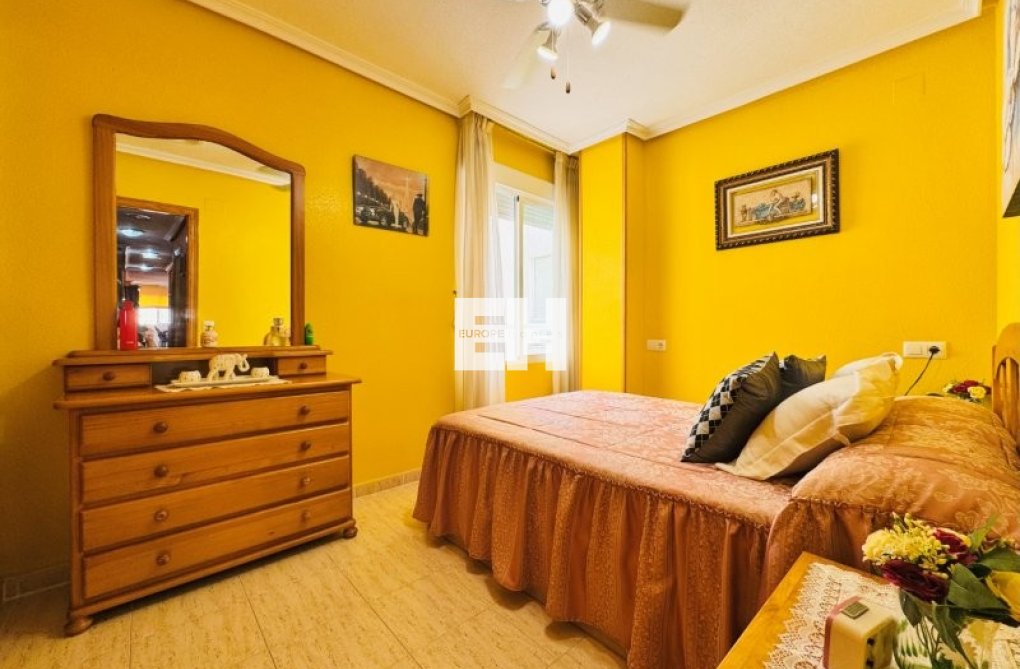 Wiederverkauf - Wohnung - La Mata - Costa Blanca