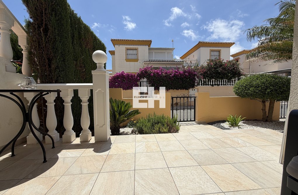 Wiederverkauf - Wohnung - Orihuela Costa - Costa Blanca