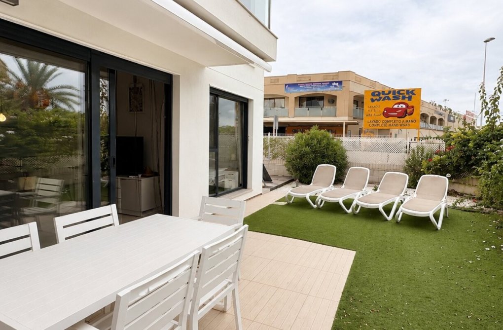 Wiederverkauf - Wohnung - Orihuela Costa - Costa Blanca
