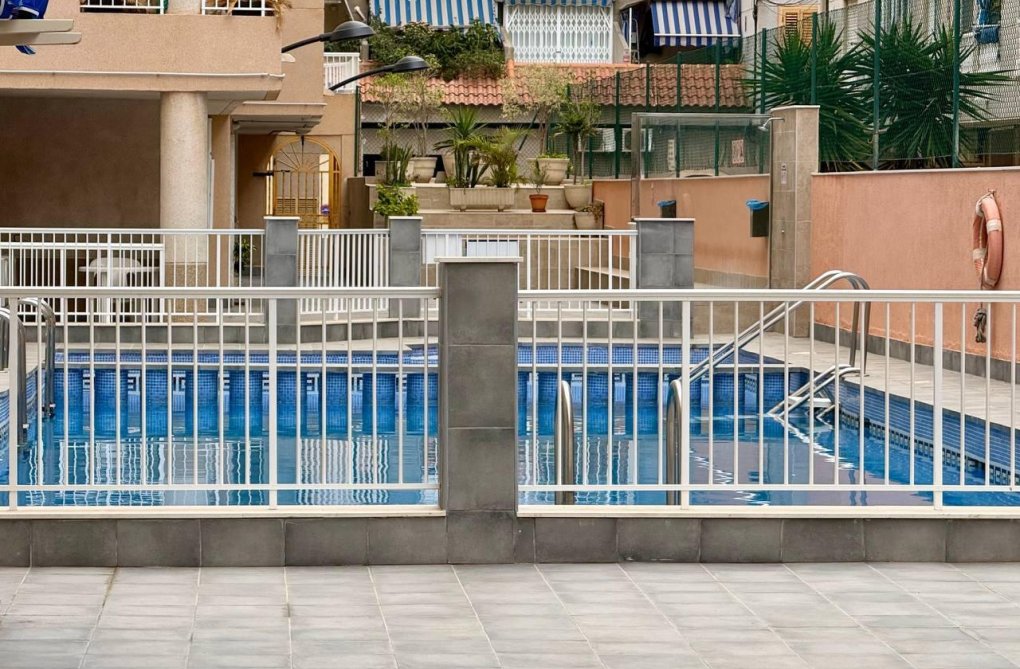 Wiederverkauf - Wohnung - Torrevieja - Acequion