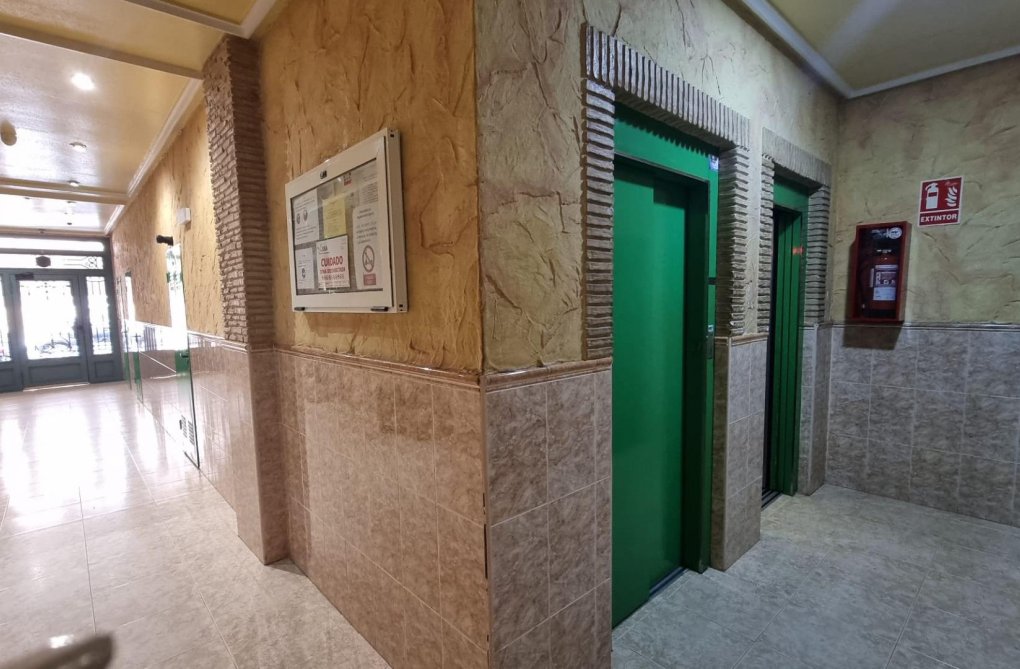 Wiederverkauf - Wohnung - Torrevieja - Acequion