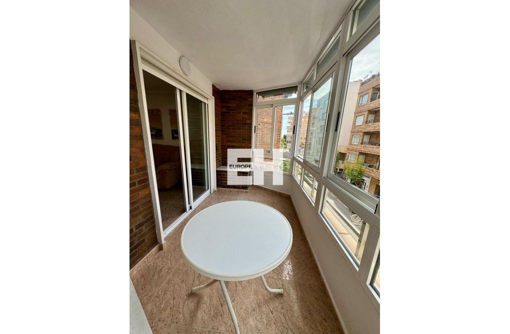 Wiederverkauf - Wohnung - Torrevieja - Centro