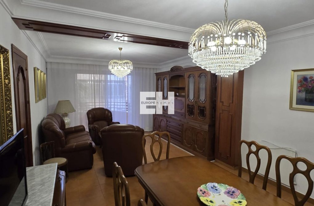 Wiederverkauf - Wohnung - Torrevieja - Centro