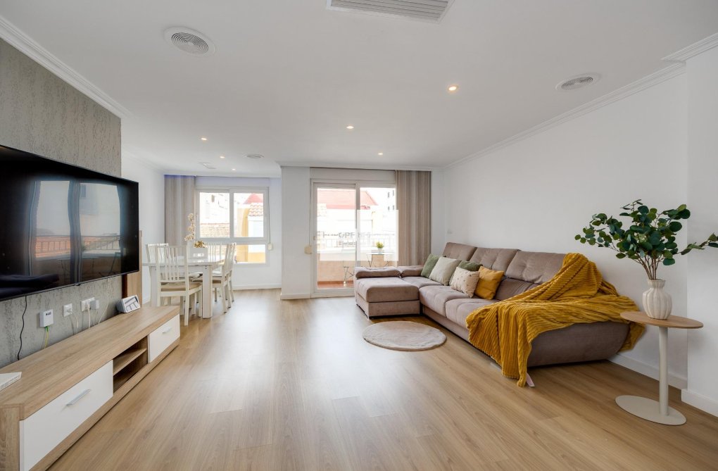 Wiederverkauf - Wohnung - Torrevieja - Centro