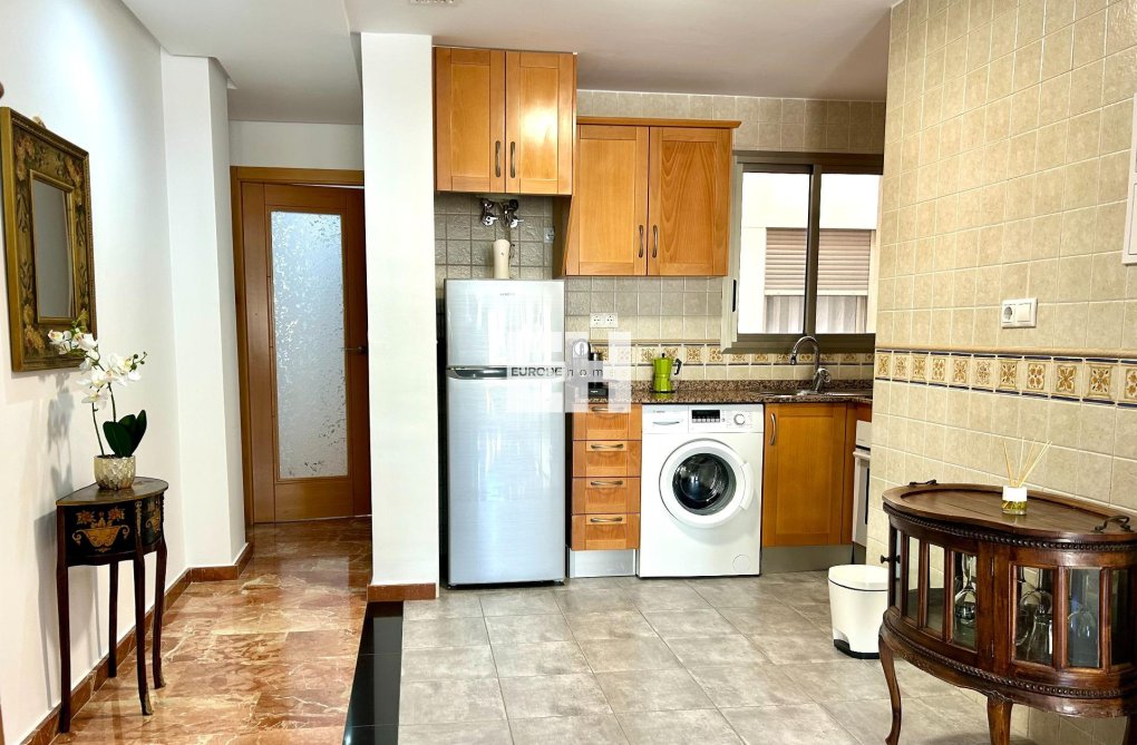 Wiederverkauf - Wohnung - Torrevieja - Centro