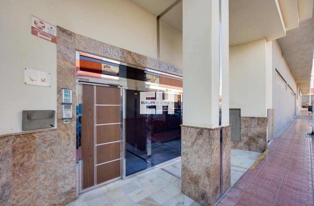 Wiederverkauf - Wohnung - Torrevieja - Centro