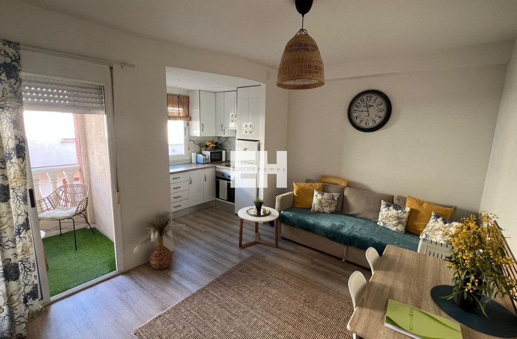 Wiederverkauf - Wohnung - Torrevieja - Centro