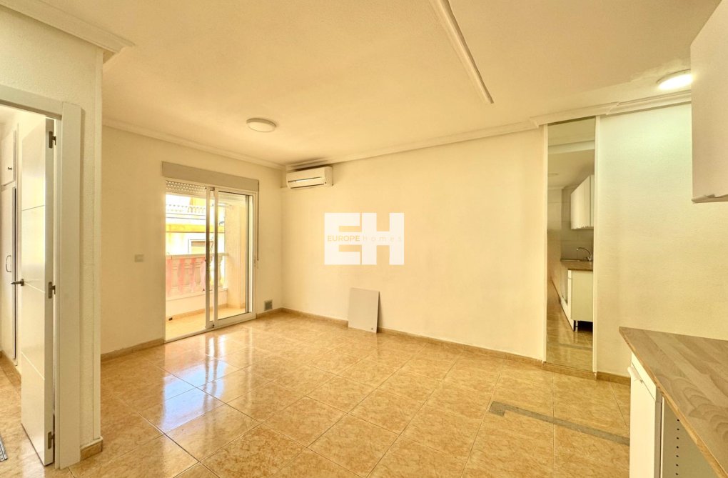 Wiederverkauf - Wohnung - Torrevieja - Centro