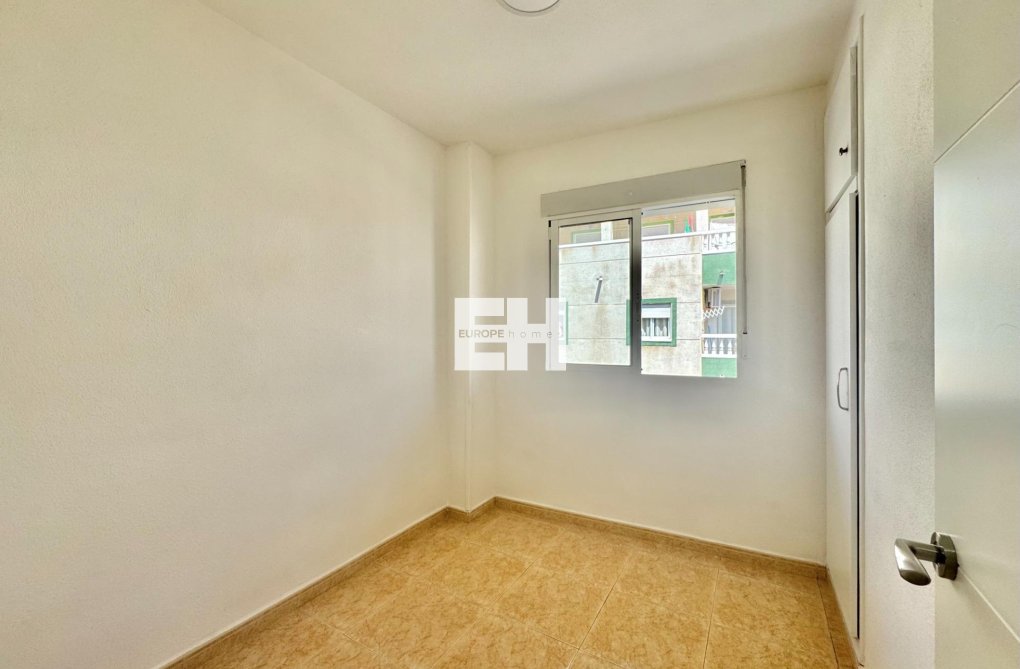 Wiederverkauf - Wohnung - Torrevieja - Centro