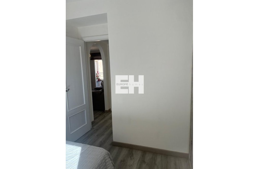Wiederverkauf - Wohnung - Torrevieja - Centro