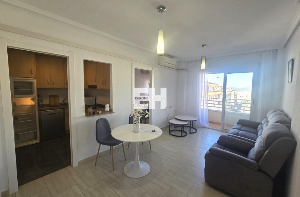 Wiederverkauf - Wohnung - Torrevieja - Centro