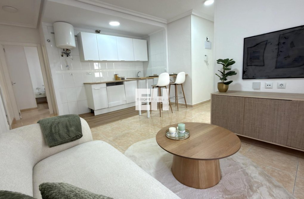 Wiederverkauf - Wohnung - Torrevieja - Centro