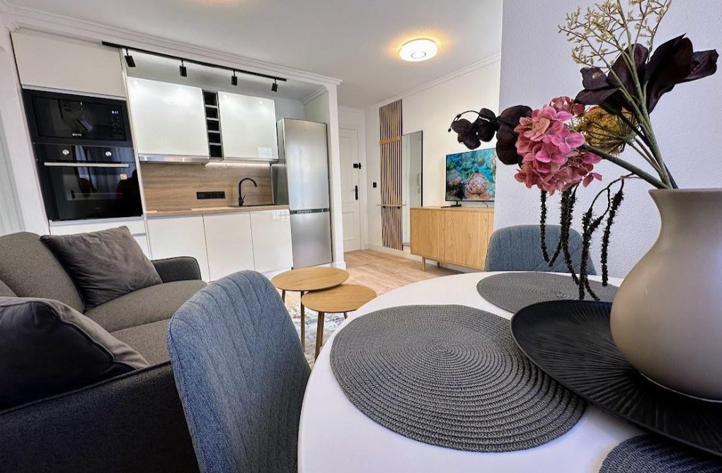 Wiederverkauf - Wohnung - Torrevieja - Centro