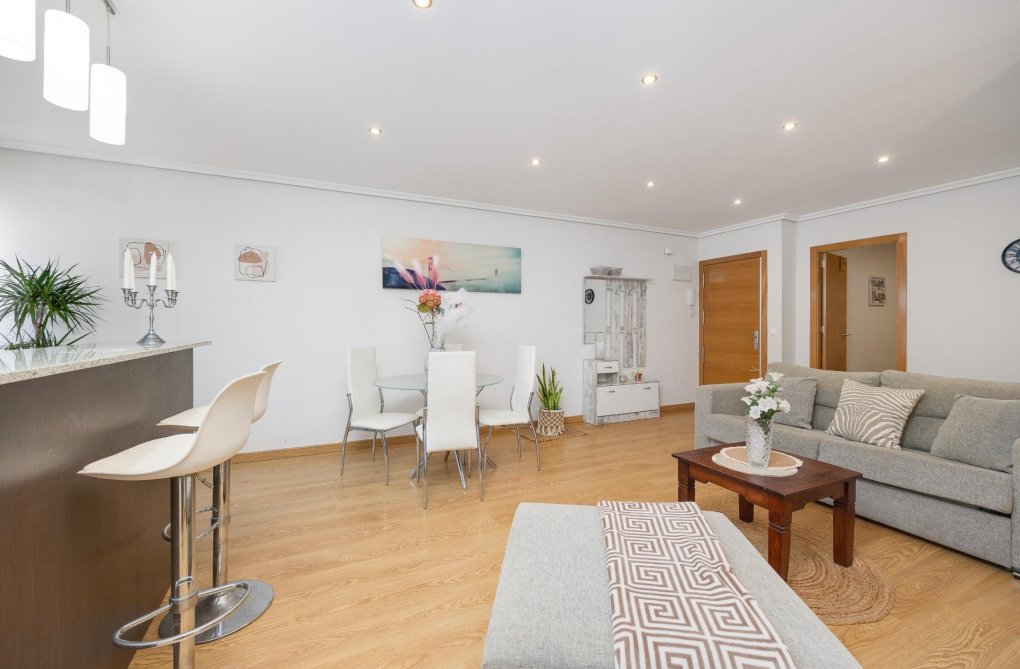 Wiederverkauf - Wohnung - Torrevieja - Centro