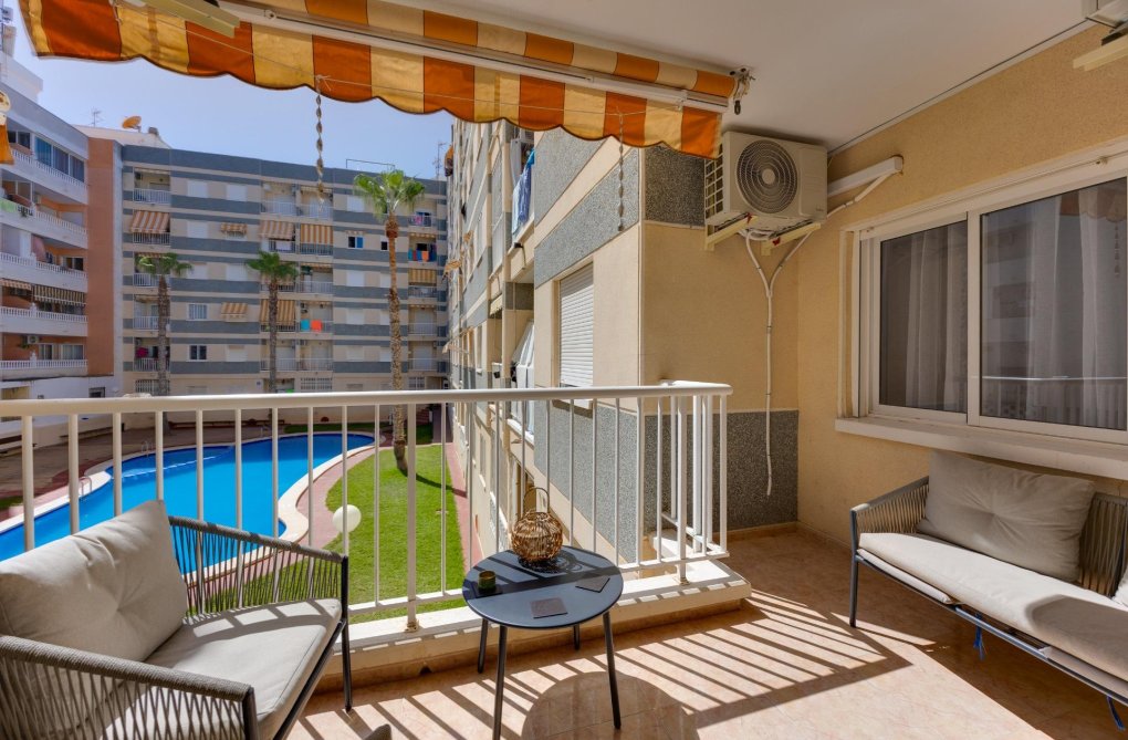 Wiederverkauf - Wohnung - Torrevieja - Centro