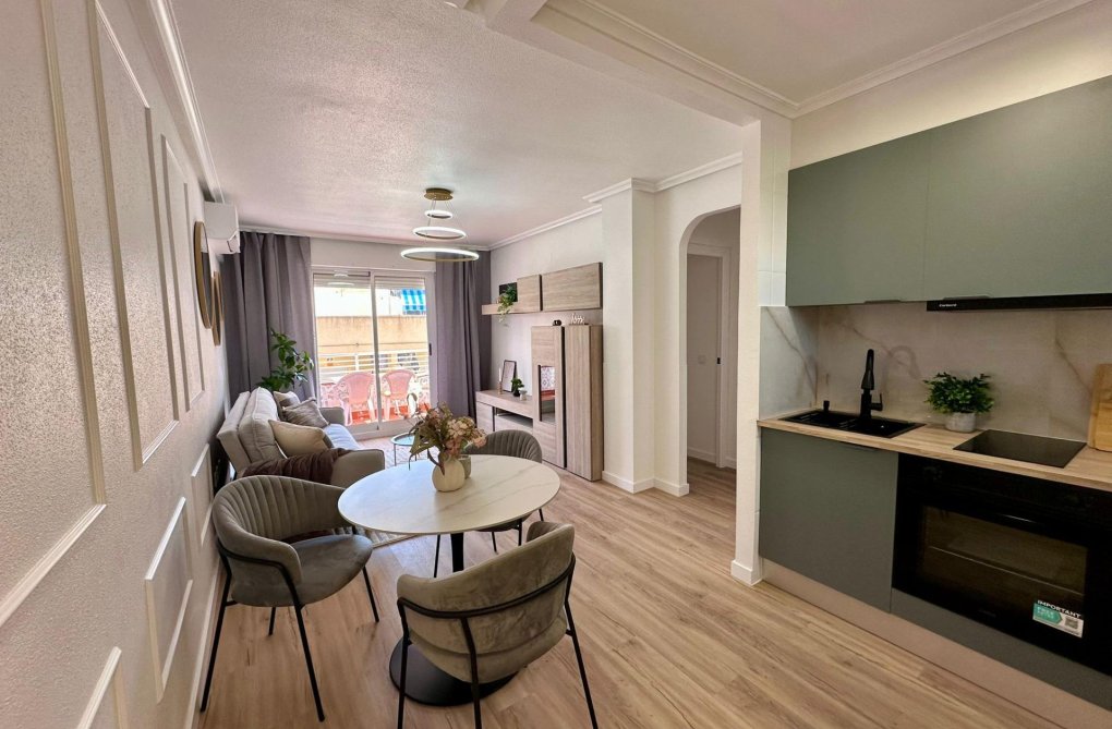 Wiederverkauf - Wohnung - Torrevieja - Habaneras