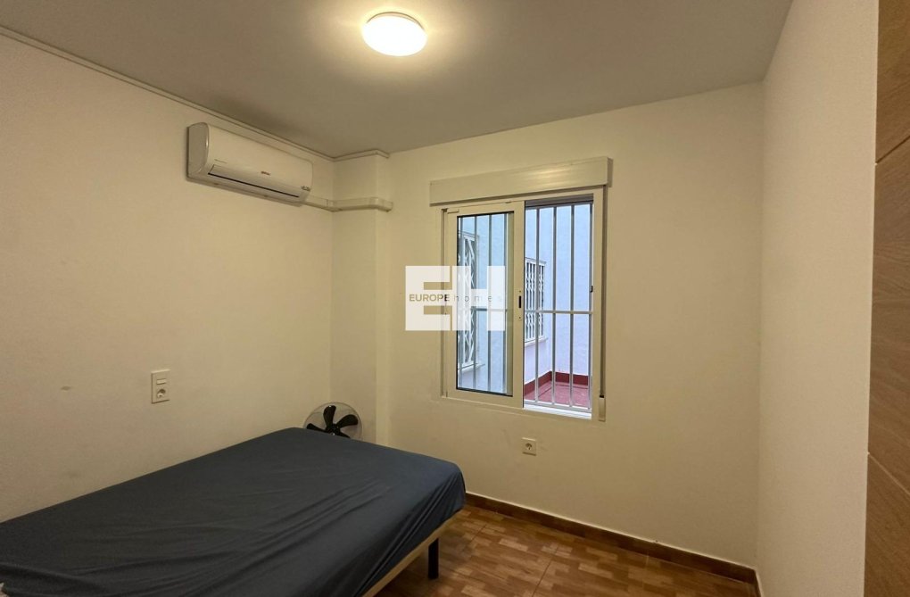 Wiederverkauf - Wohnung - Torrevieja - La Mata Pueblo