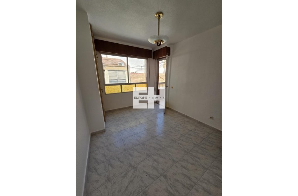 Wiederverkauf - Wohnung - Torrevieja - Las Piscinas Naturales