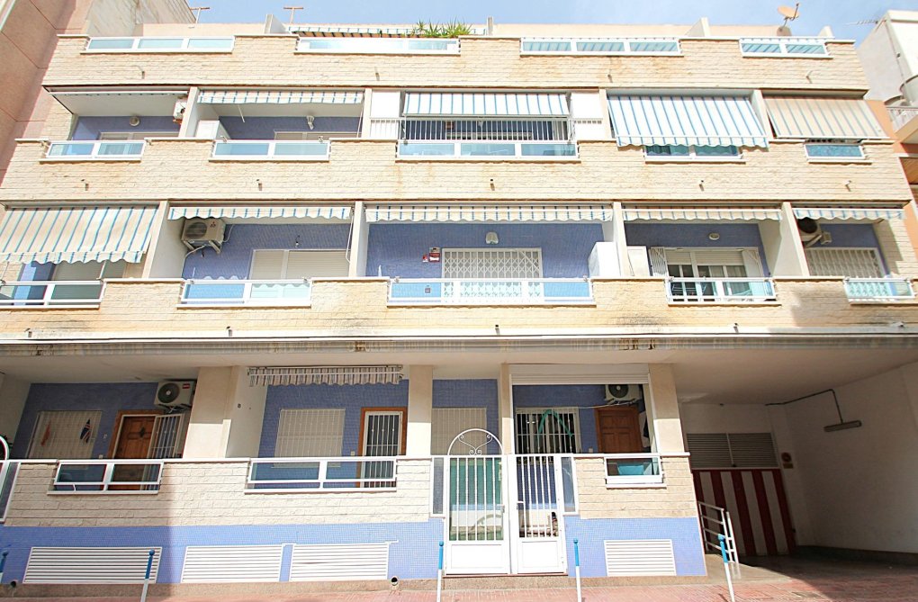 Wiederverkauf - Wohnung - Torrevieja - Las Piscinas Naturales