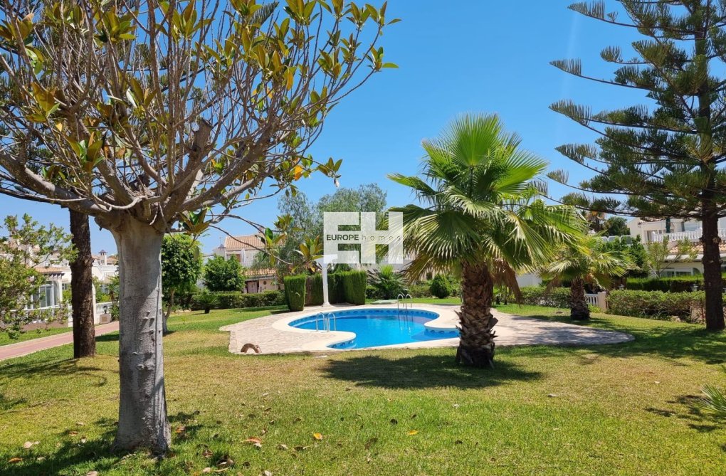 Wiederverkauf - Wohnung - Torrevieja - Los Balcones - Los Altos Del Edén