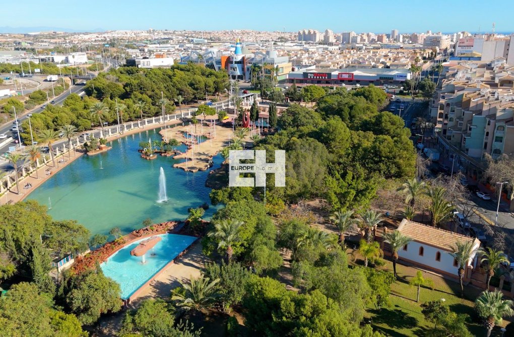 Wiederverkauf - Wohnung - Torrevieja - Parque De Las Naciones
