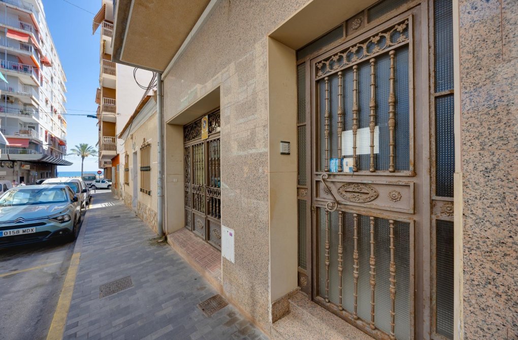 Wiederverkauf - Wohnung - Torrevieja - Paseo Maritimo