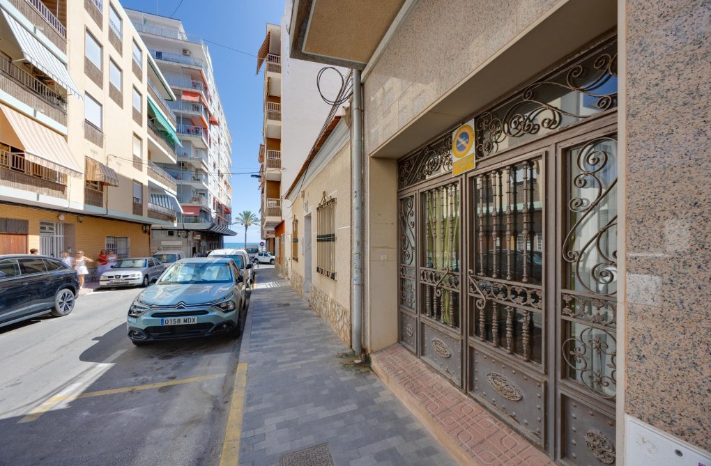 Wiederverkauf - Wohnung - Torrevieja - Paseo Maritimo