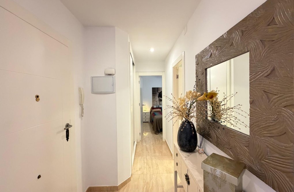 Wiederverkauf - Wohnung - Torrevieja - Paseo Maritimo