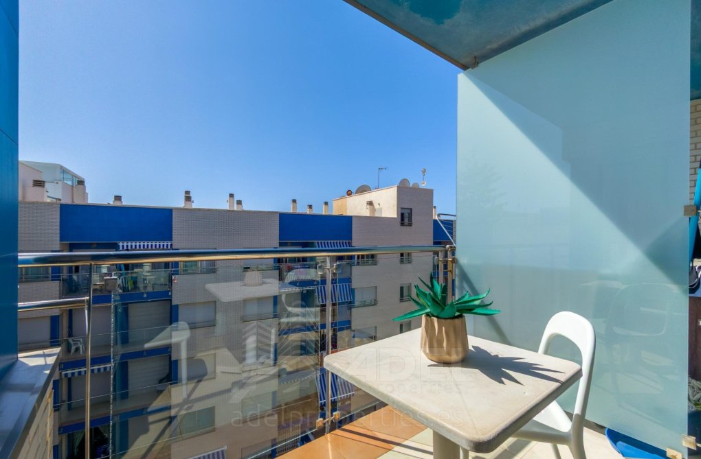Wiederverkauf - Wohnung - Torrevieja - Playa de los Locos