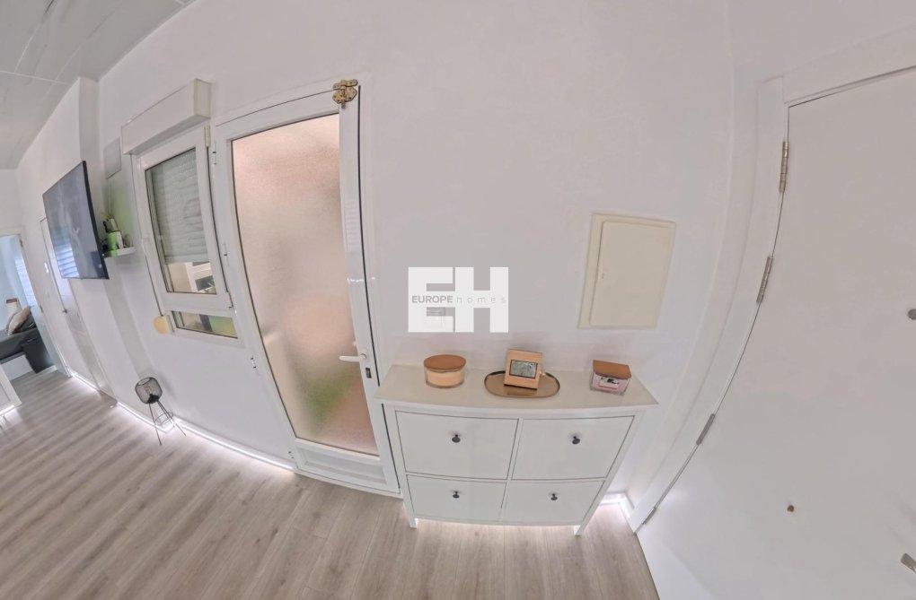 Wiederverkauf - Wohnung - Torrevieja - Playa del Cura