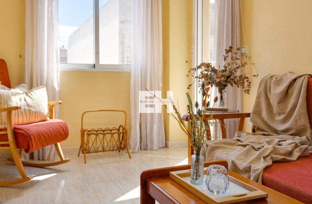 Wiederverkauf - Wohnung - Torrevieja - Playa del Cura
